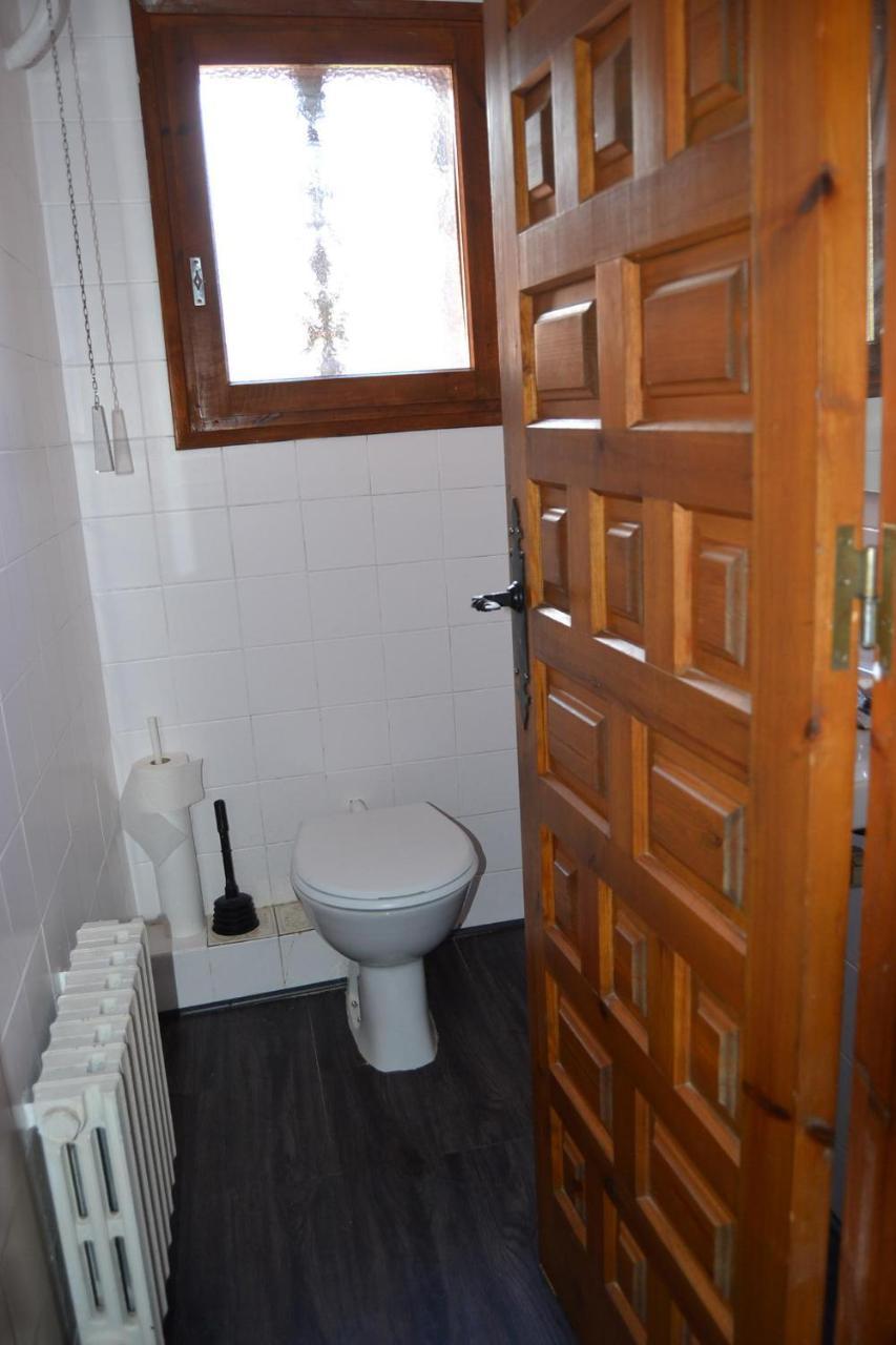 Amplio Apartamento Con Piscina En ลีเวีย ภายนอก รูปภาพ